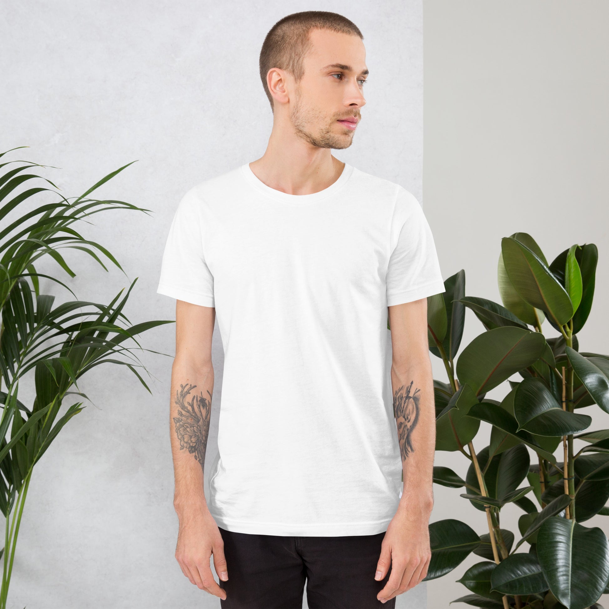 T-shirt Maison Canis blanc Bad Dog Owener, style minimaliste montréalais.